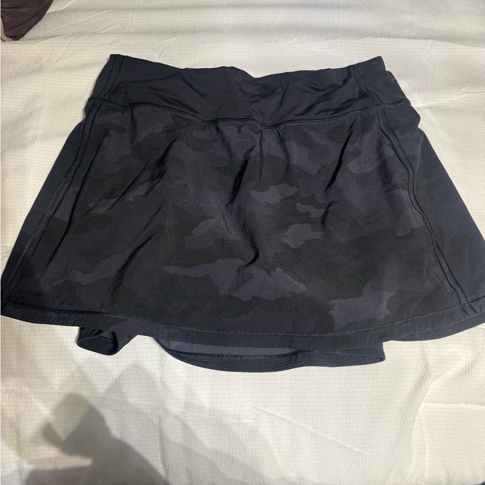 lululemon black camo pace rivial skirt
